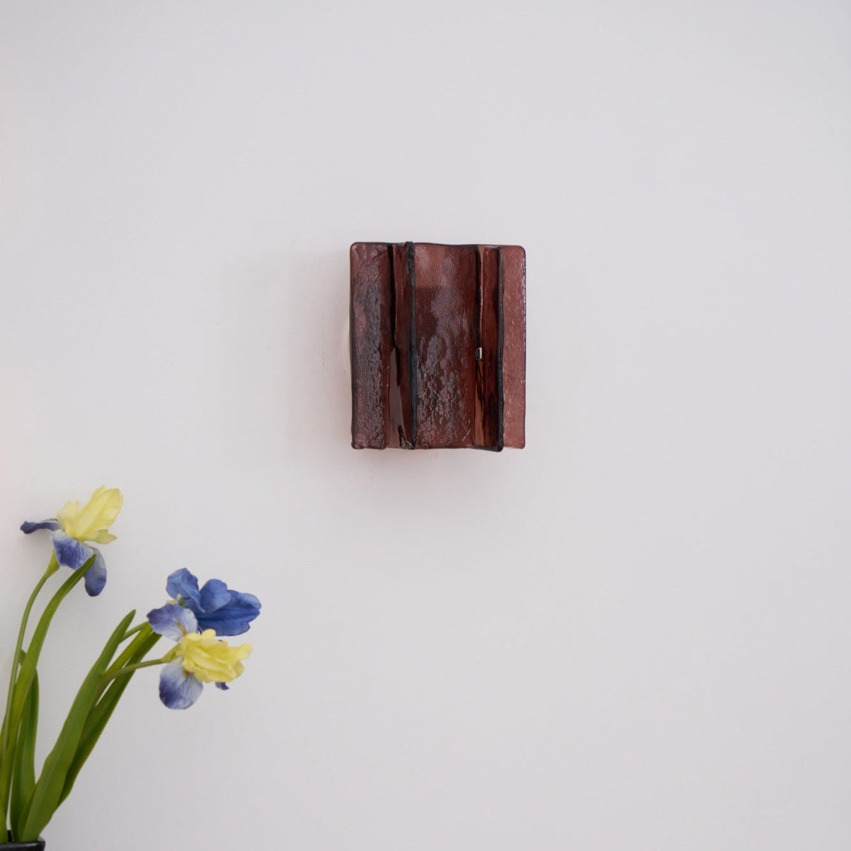Erove wandlamp met glas Kunstwerk
