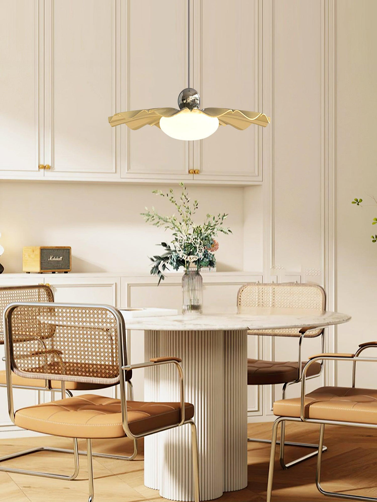 Oriinia hanglamp messing acryl eetkamer