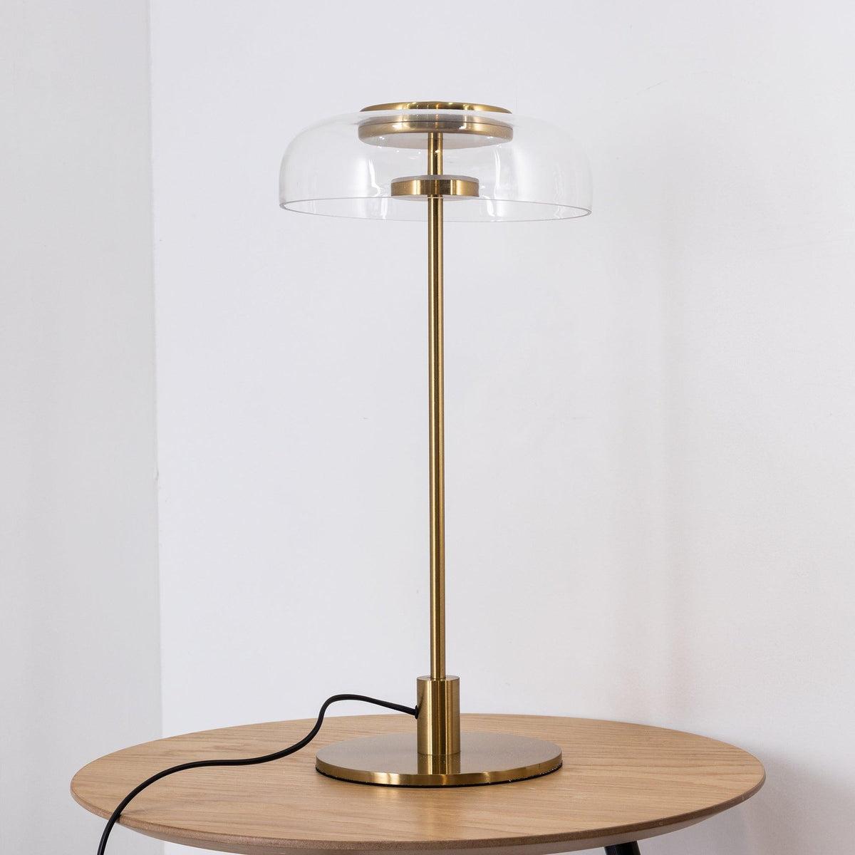 Rinelette tafellamp heldere glazen kap houten voet