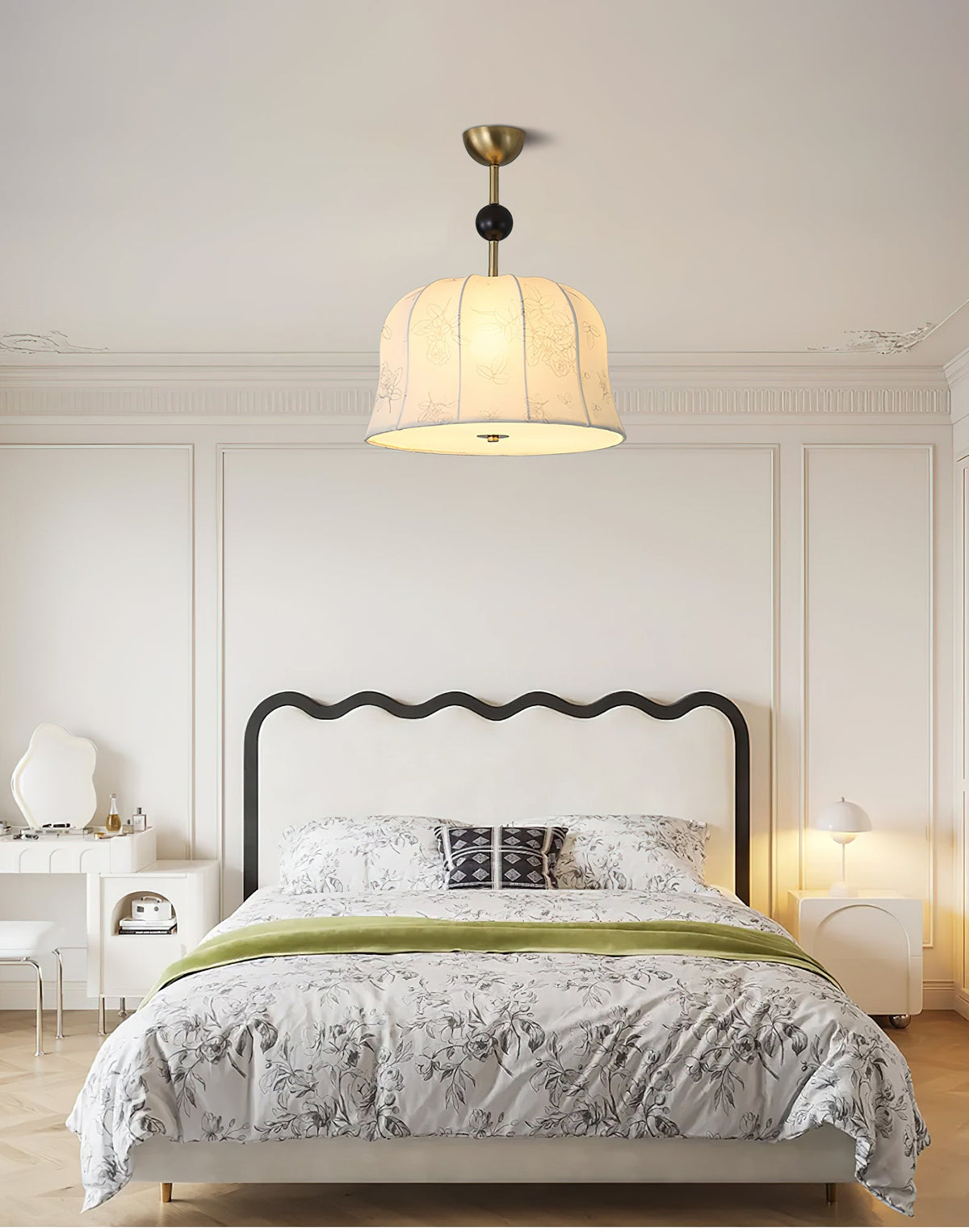 Avnoren Blossom Curve hanglamp van stoffen en hout met gebogen vorm