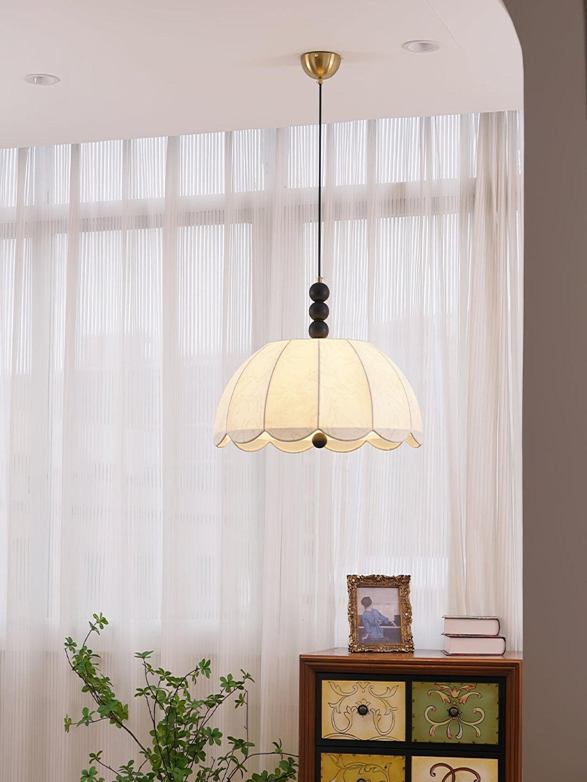 Syphaen Traditionele hanglamp met bloemmotief van textiel en hout