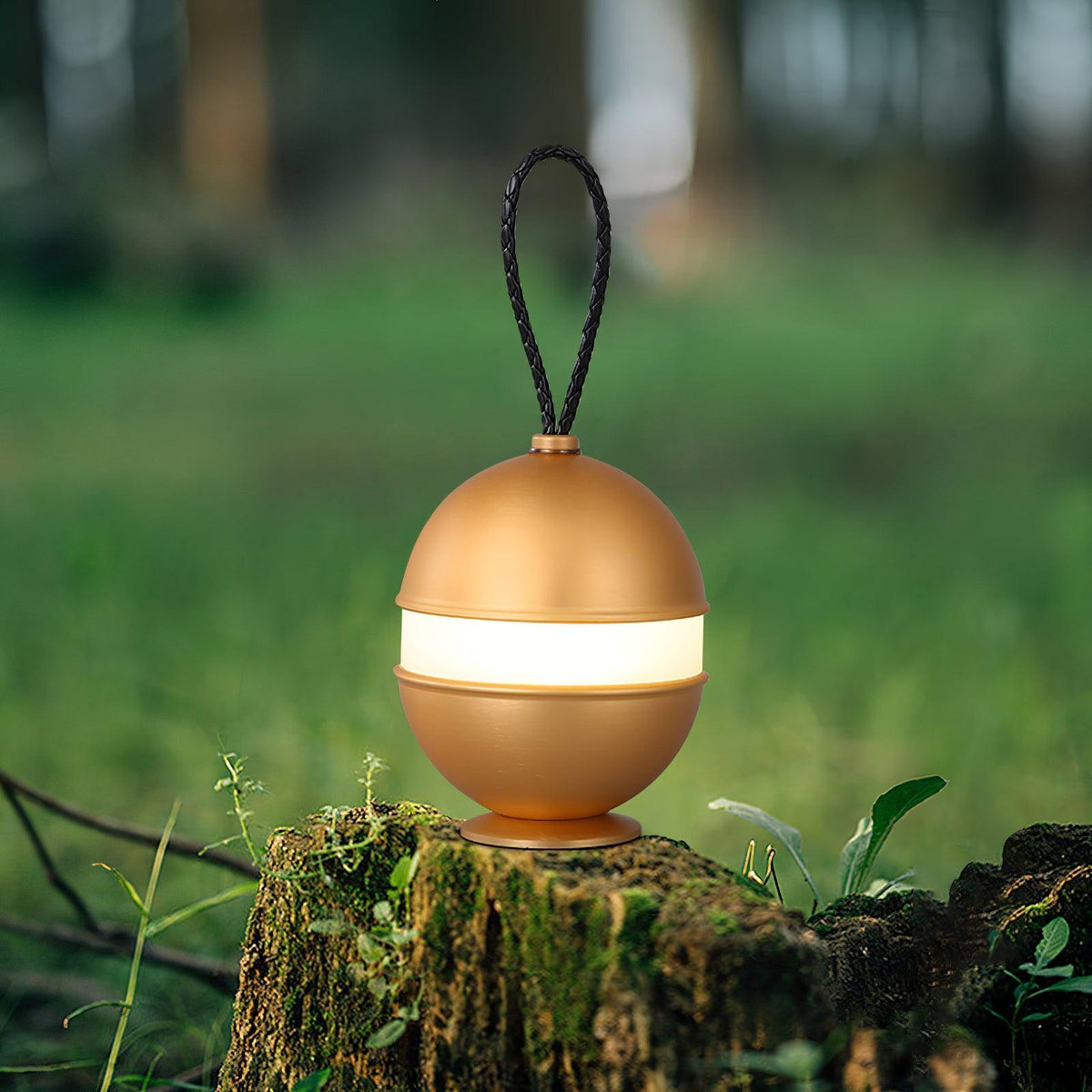 Orbitem tafellamp in geborsteld goud aluminium
