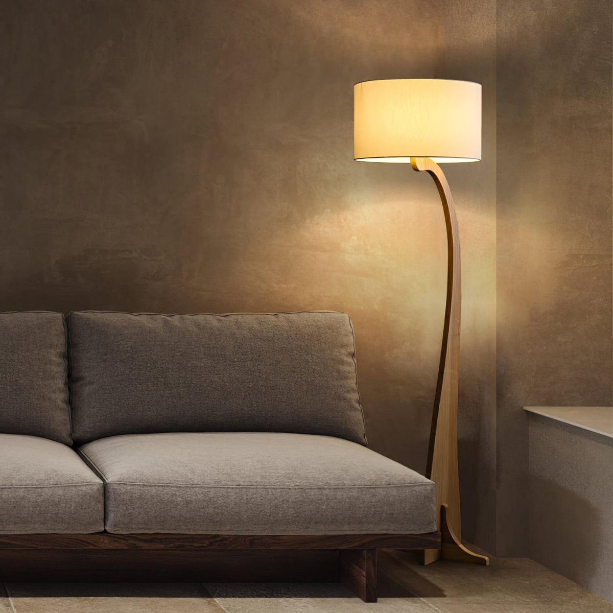 Viraineria vloerlamp met Noorse houten boog