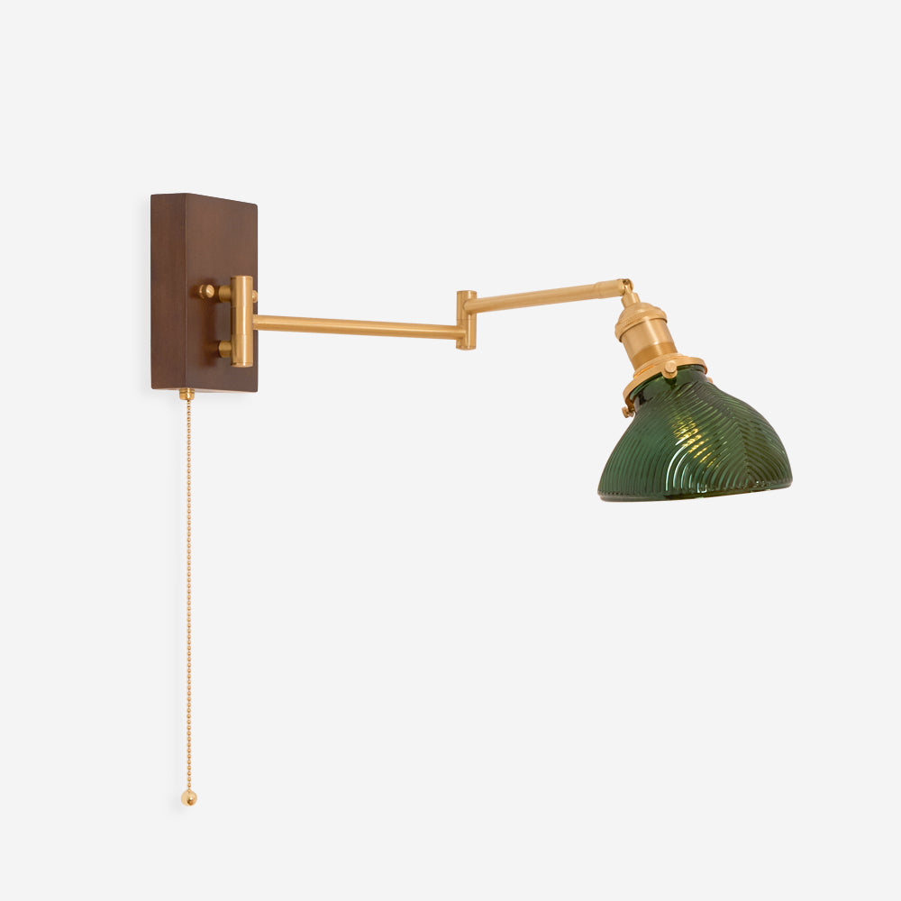 Emeric verstelbare wandlamp met swingarm en groene glazen kap