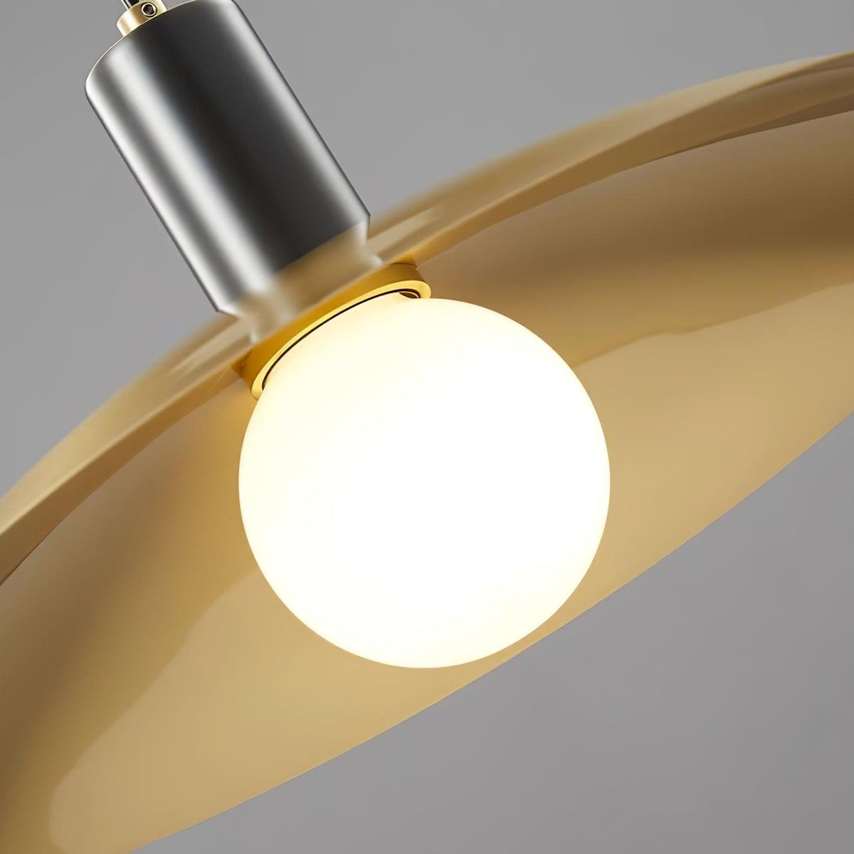 Thalora hanglamp van messing en glas
