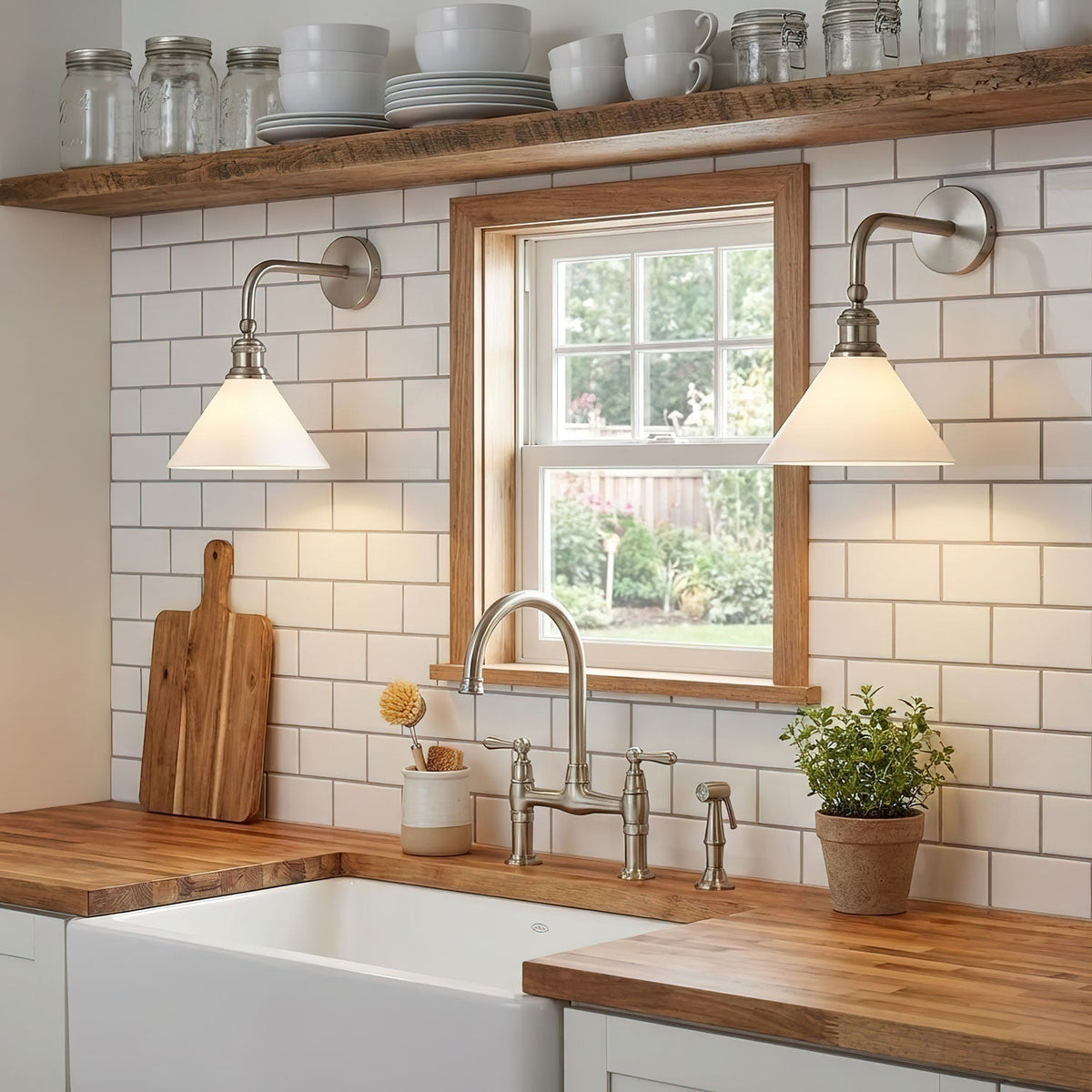 Zaya Minimalistische wandlamp van metaal