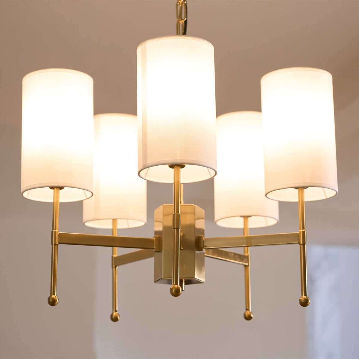 Ulcarisra Traditionele Vintage Kroonluchter van messing met Stoffen