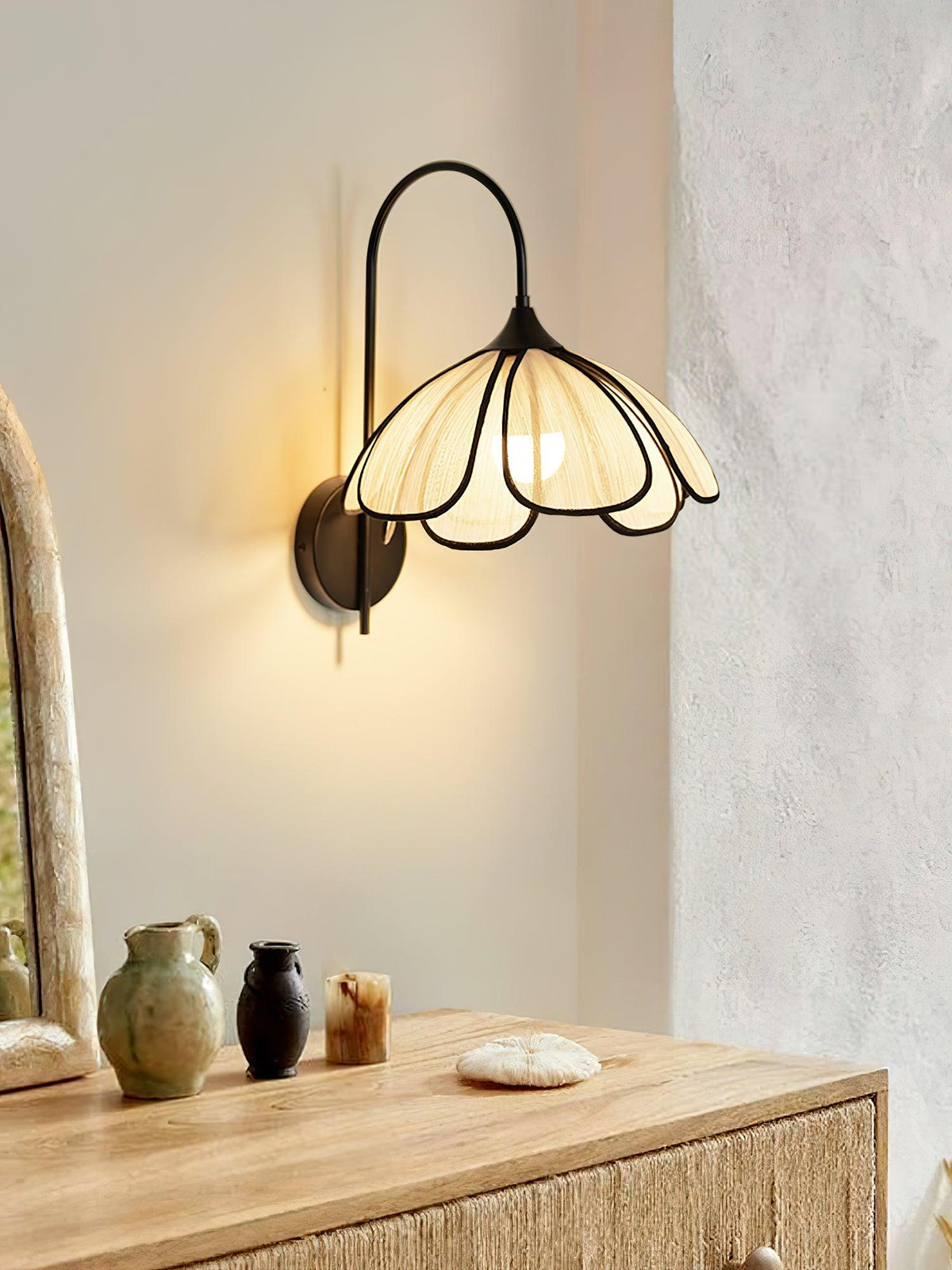 Ivsiliel wandlamp met Natuurlijke Verbrande Bloemblaadjes