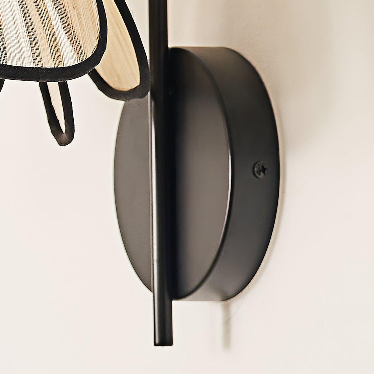 Ivsiliel wandlamp met Natuurlijke Verbrande Bloemblaadjes