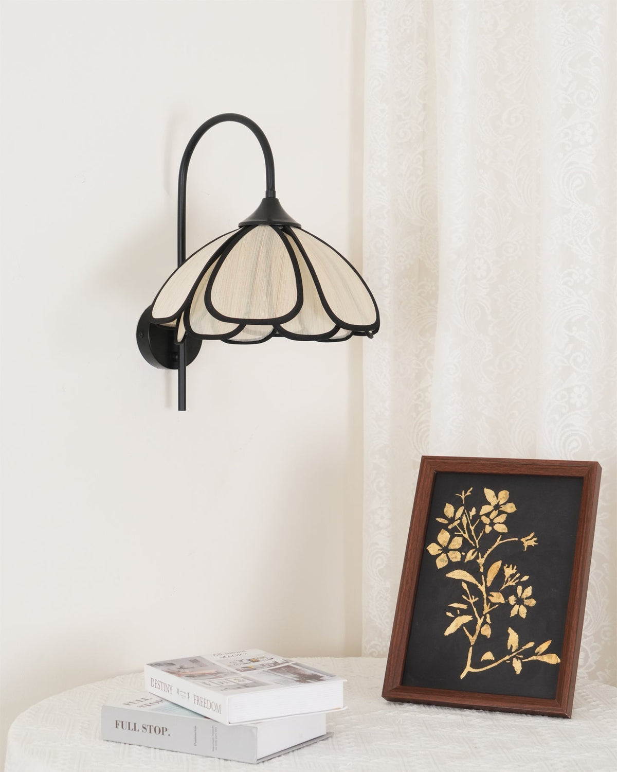 Ivsiliel wandlamp met Natuurlijke Verbrande Bloemblaadjes