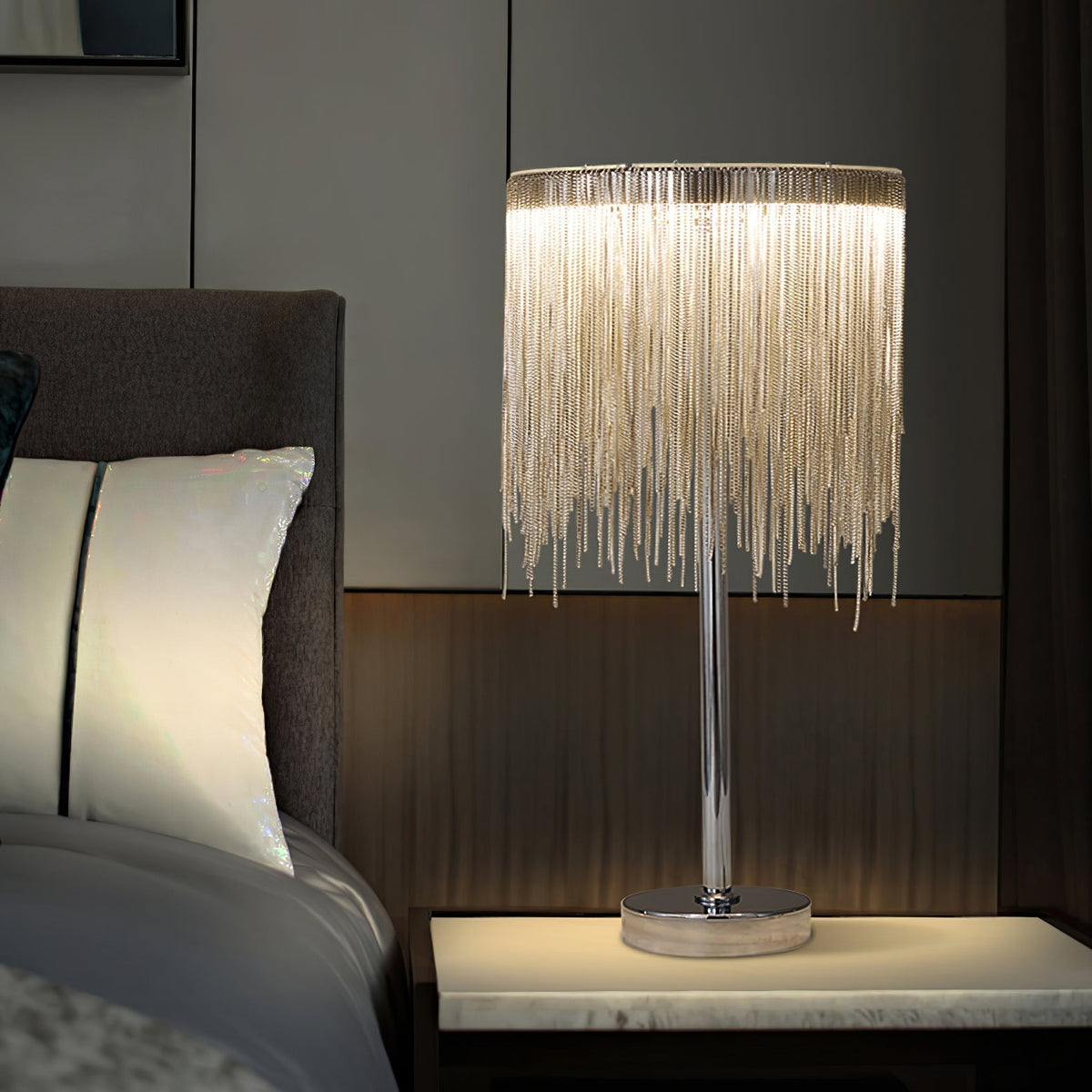 Cascade Cadena Tassel tafellamp