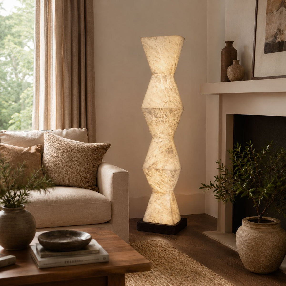 Nivuina vloerlamp met albasten voet