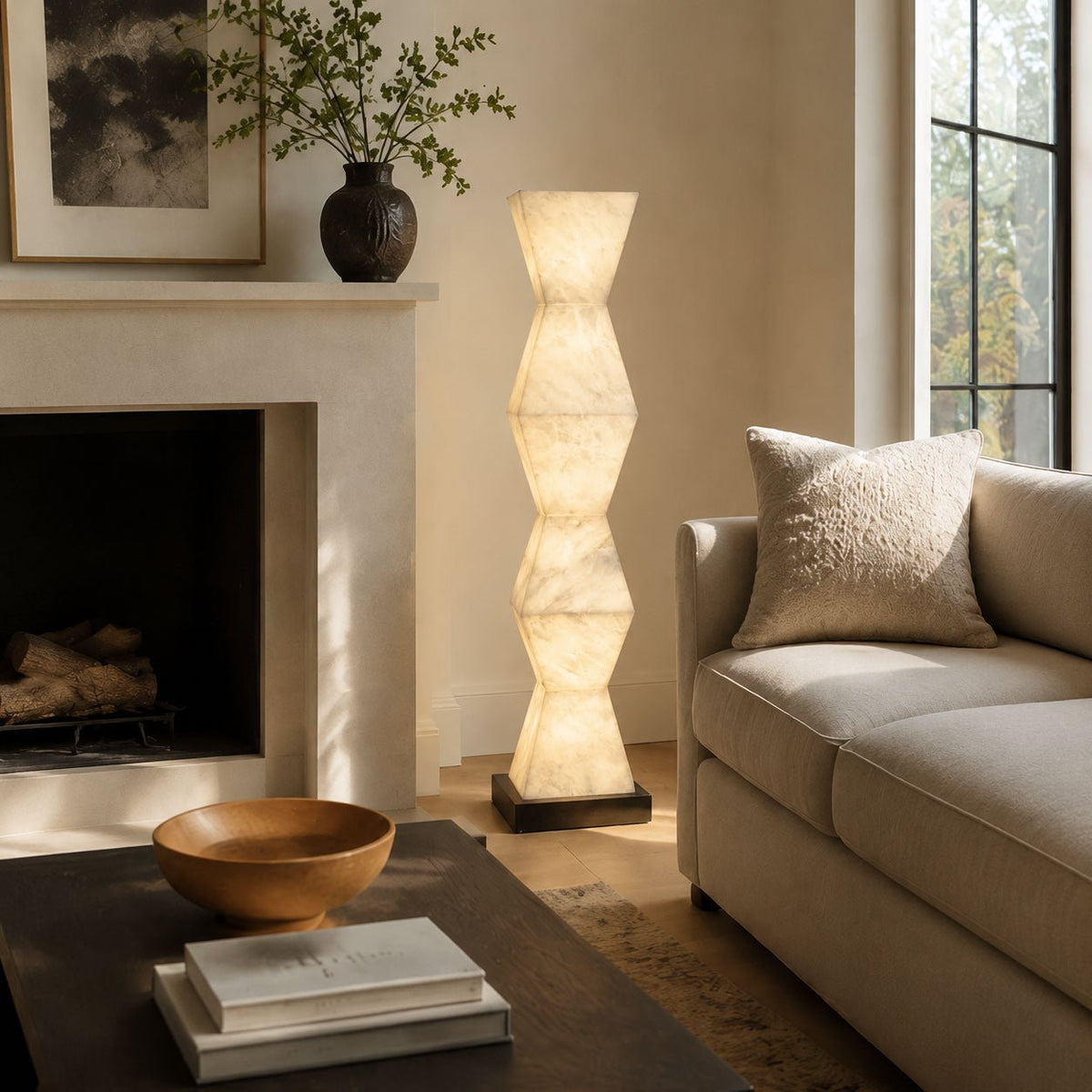 Nivuina vloerlamp met albasten voet