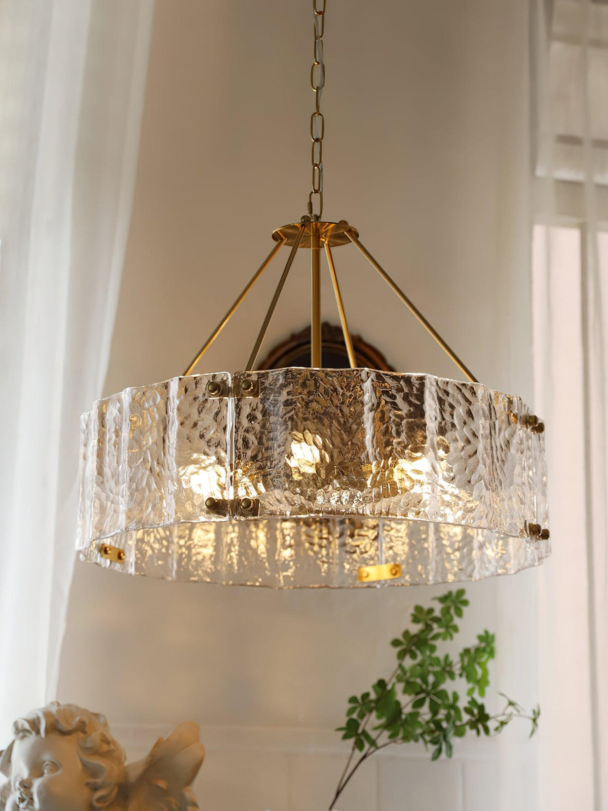 Eirorian kroonluchter Calvert helder getextureerd glas