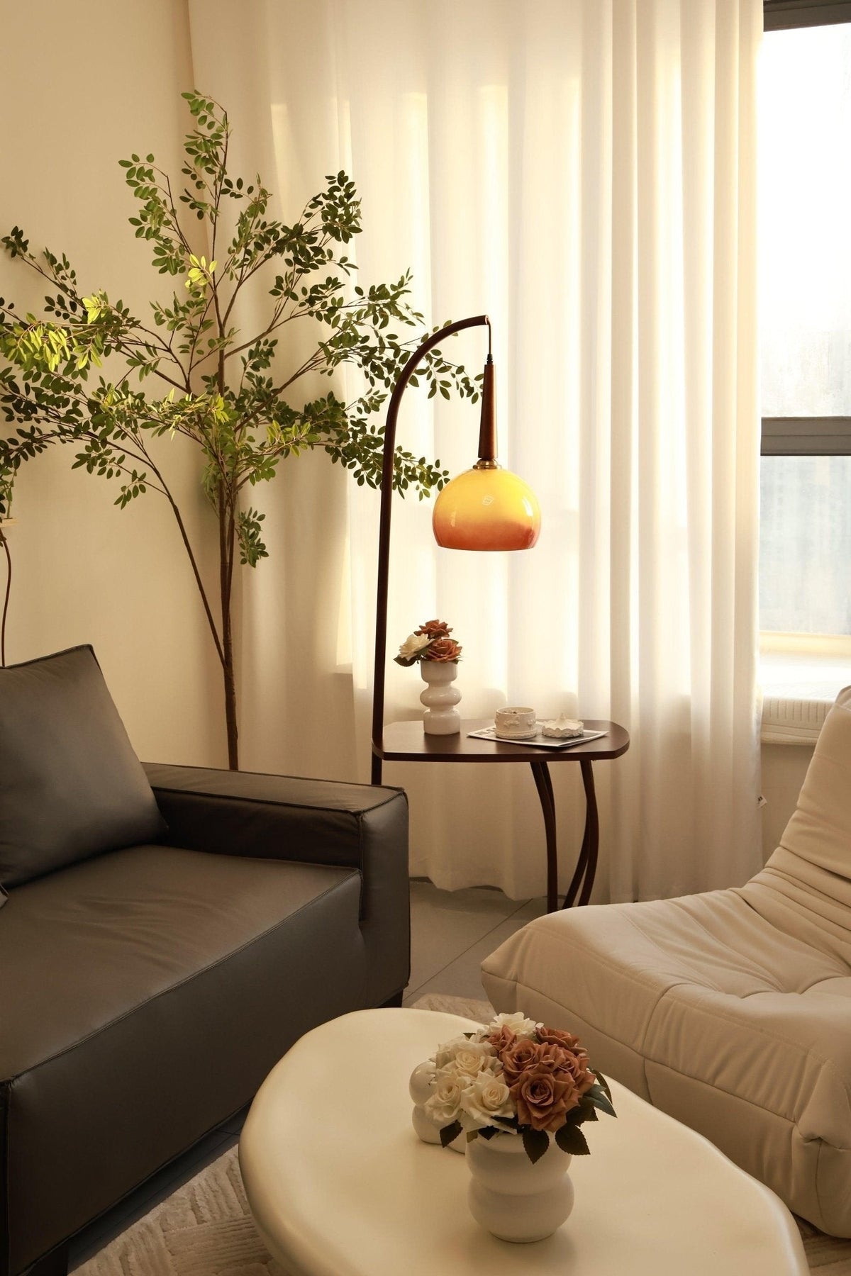 Fior Moderne vloerlamp van walnoothout