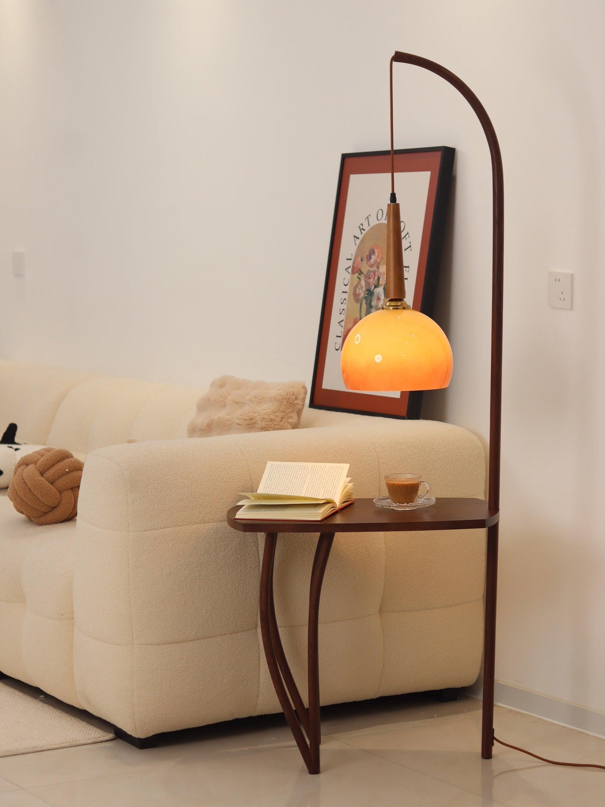 Fior Moderne vloerlamp van walnoothout