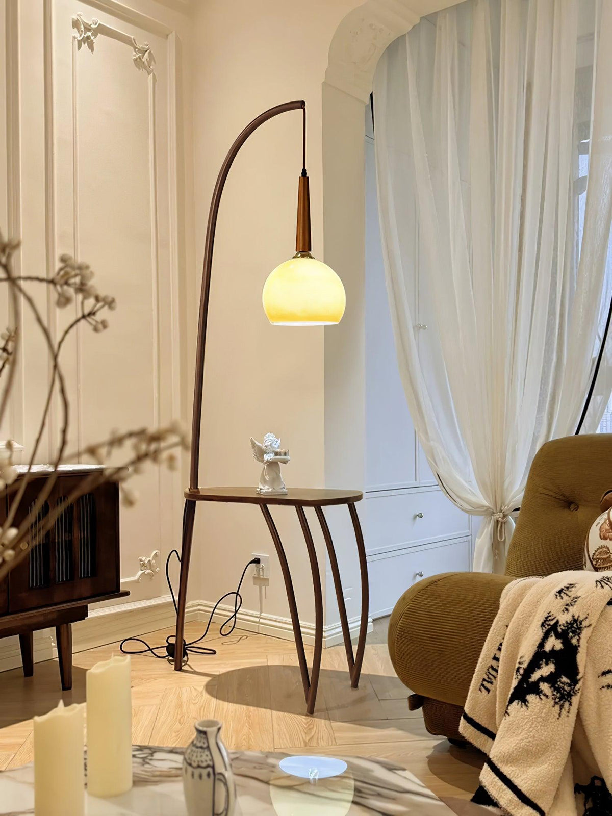 Fior Moderne vloerlamp van walnoothout