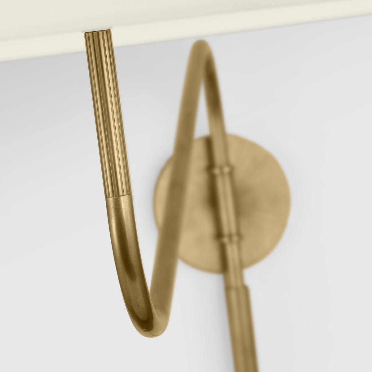 Orelaaine wandlamp