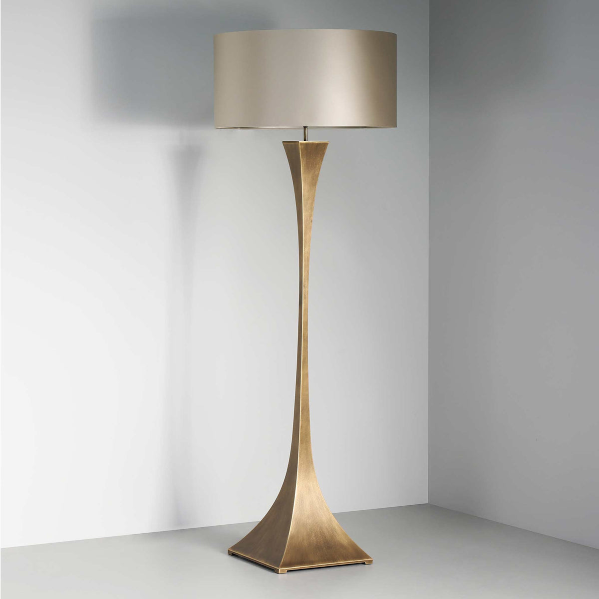 Soranora vloerlamp