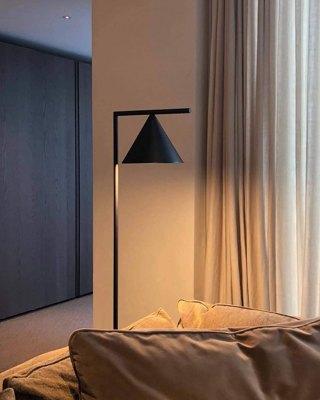 Nell Minimalistische vloerlamp