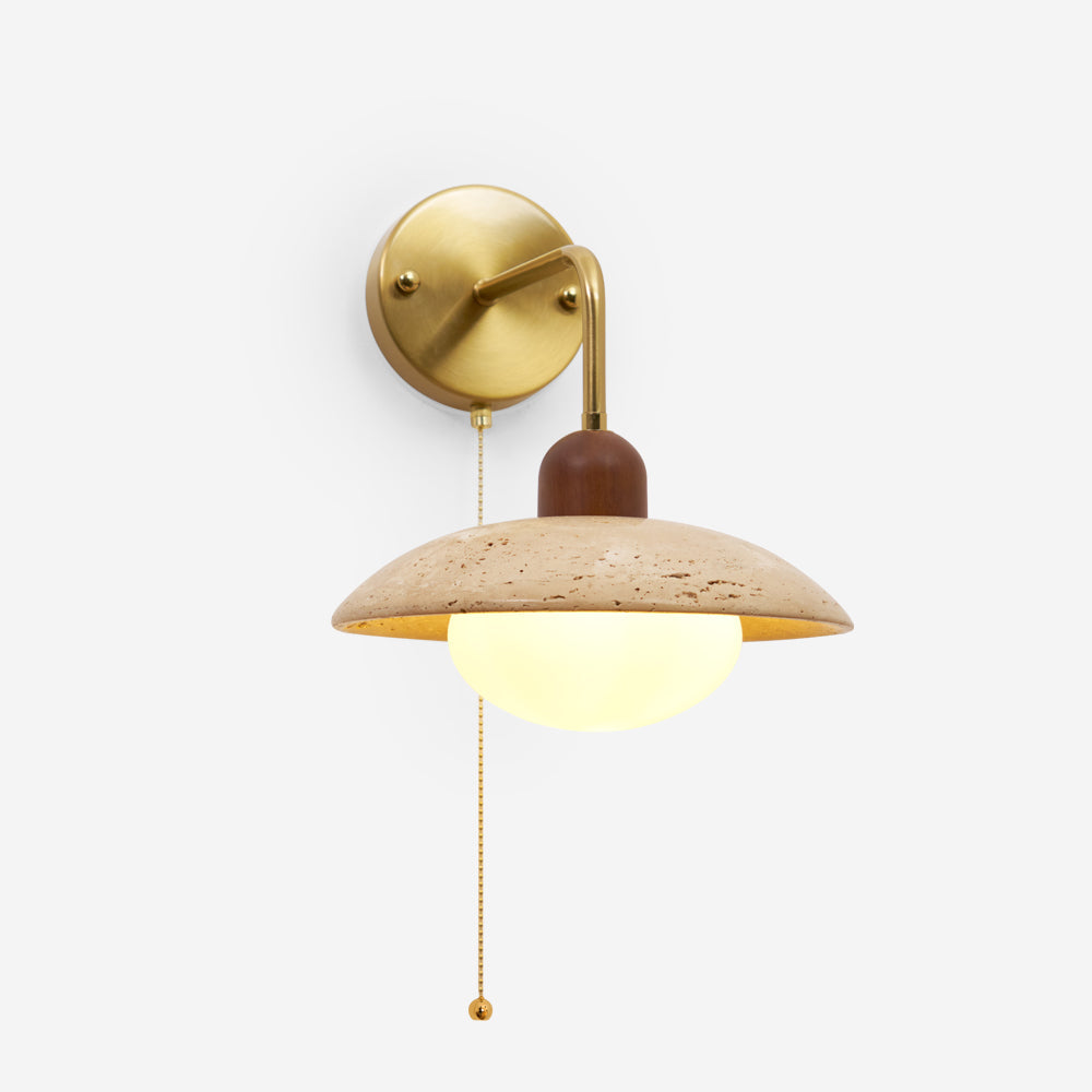 Leto wandlamp van travertin met goudkleurige afwerking en walnoot