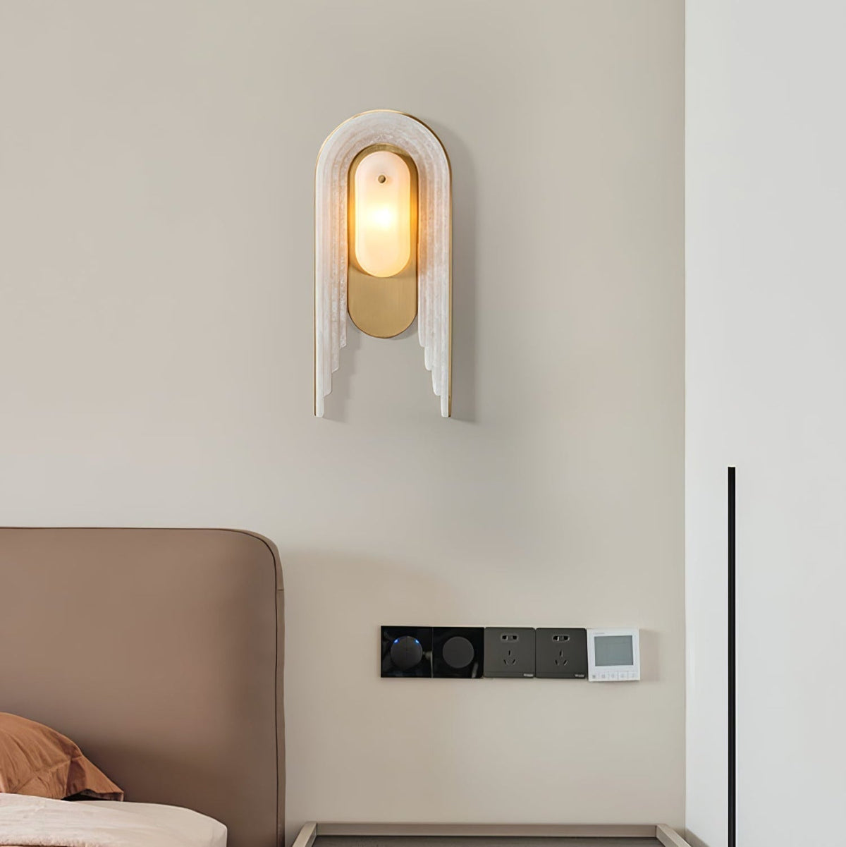 Sytalion Arch goudkleurige afwerking albasten wandlamp