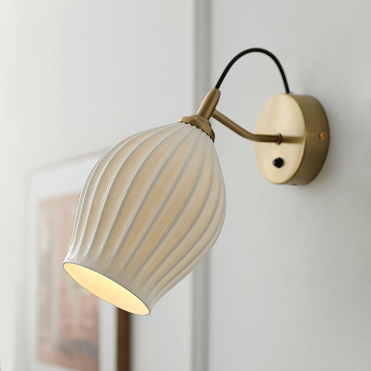 Zotalisra moderne minimalistische geribbelde wandlamp van keramiek