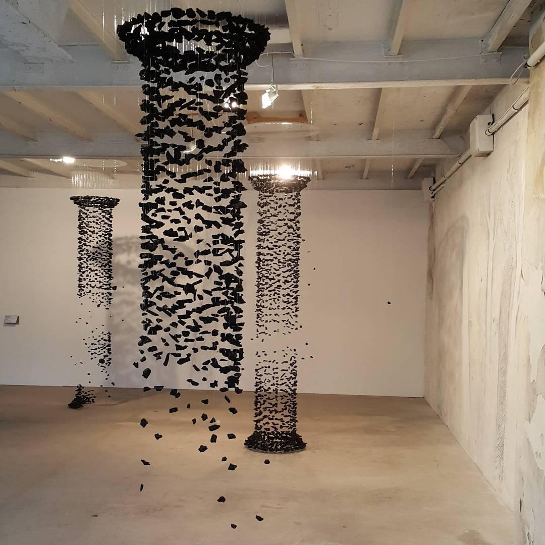 Marinelle Koolsteensculpturale Kroonluchter met Letter M tot R