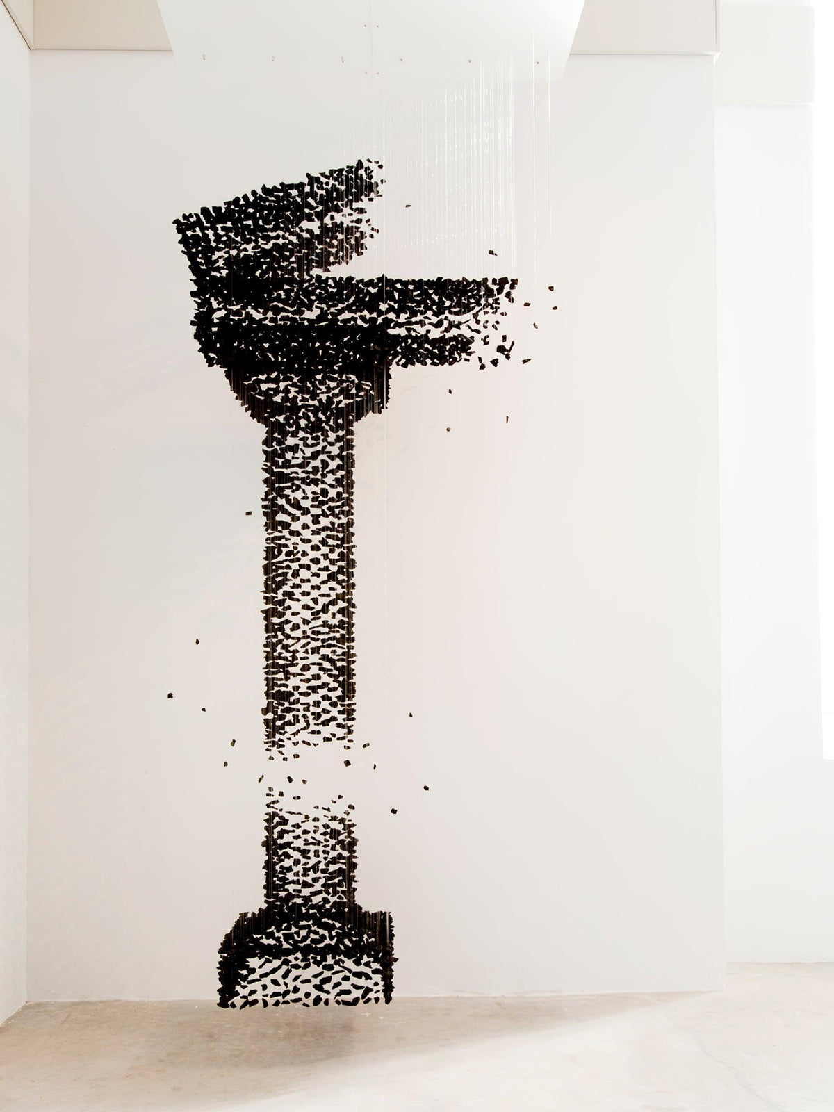 Seliian Koolsteen sculpturale kroonluchter met letters G tot L