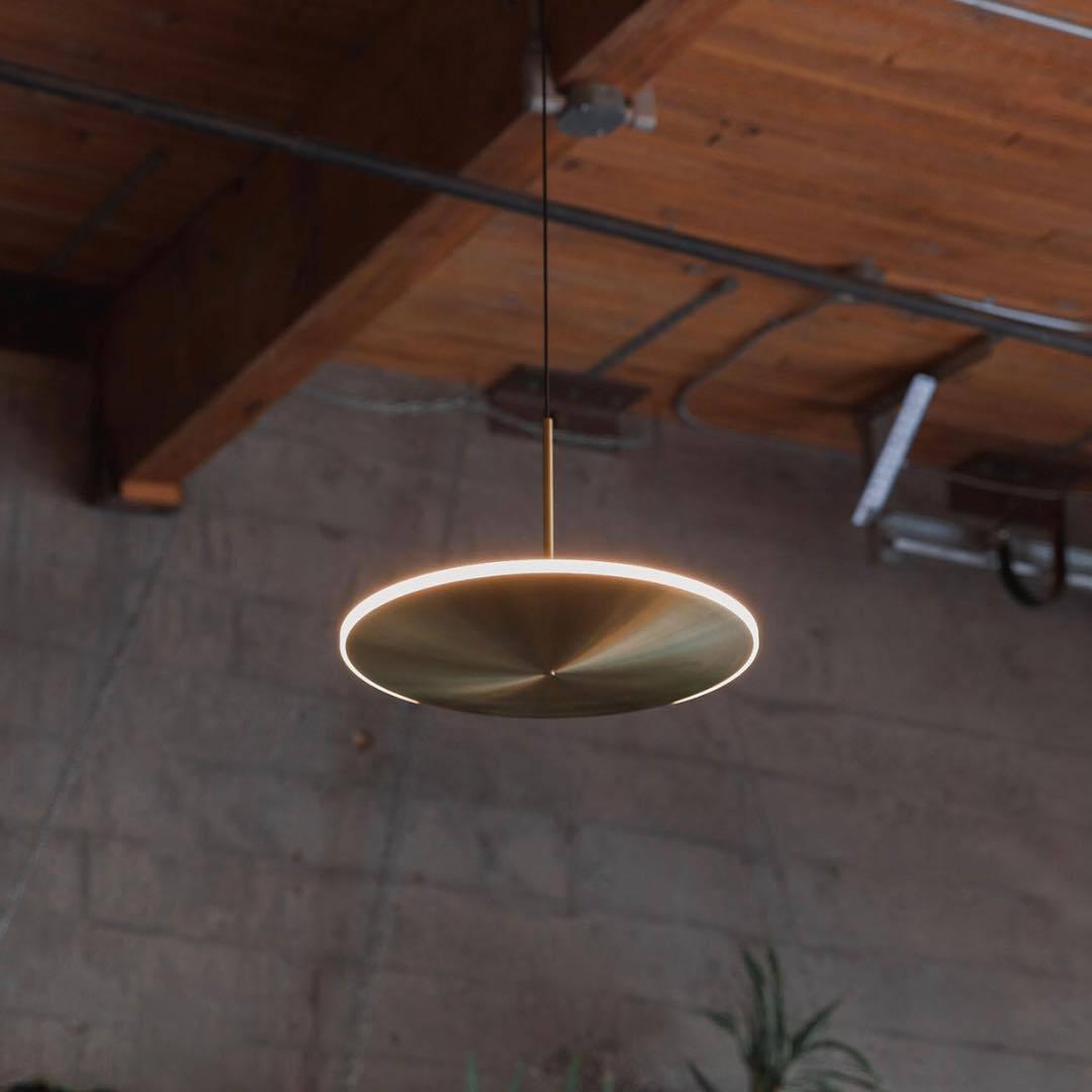 Uvenisra Moderne minimalistische hanglamp in schotelvorm