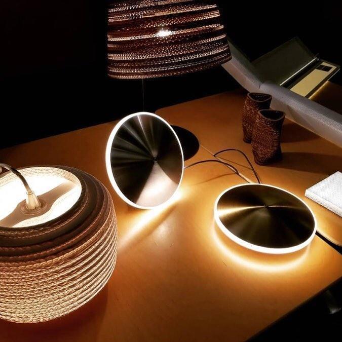 Uvenisra Moderne minimalistische hanglamp in schotelvorm