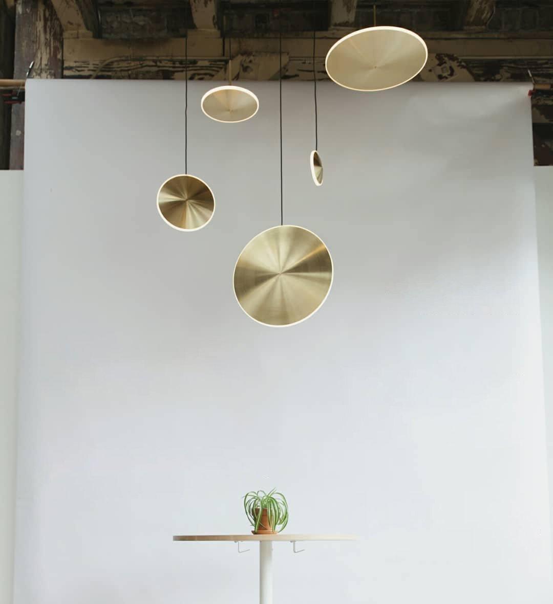 Uvenisra Moderne minimalistische hanglamp in schotelvorm
