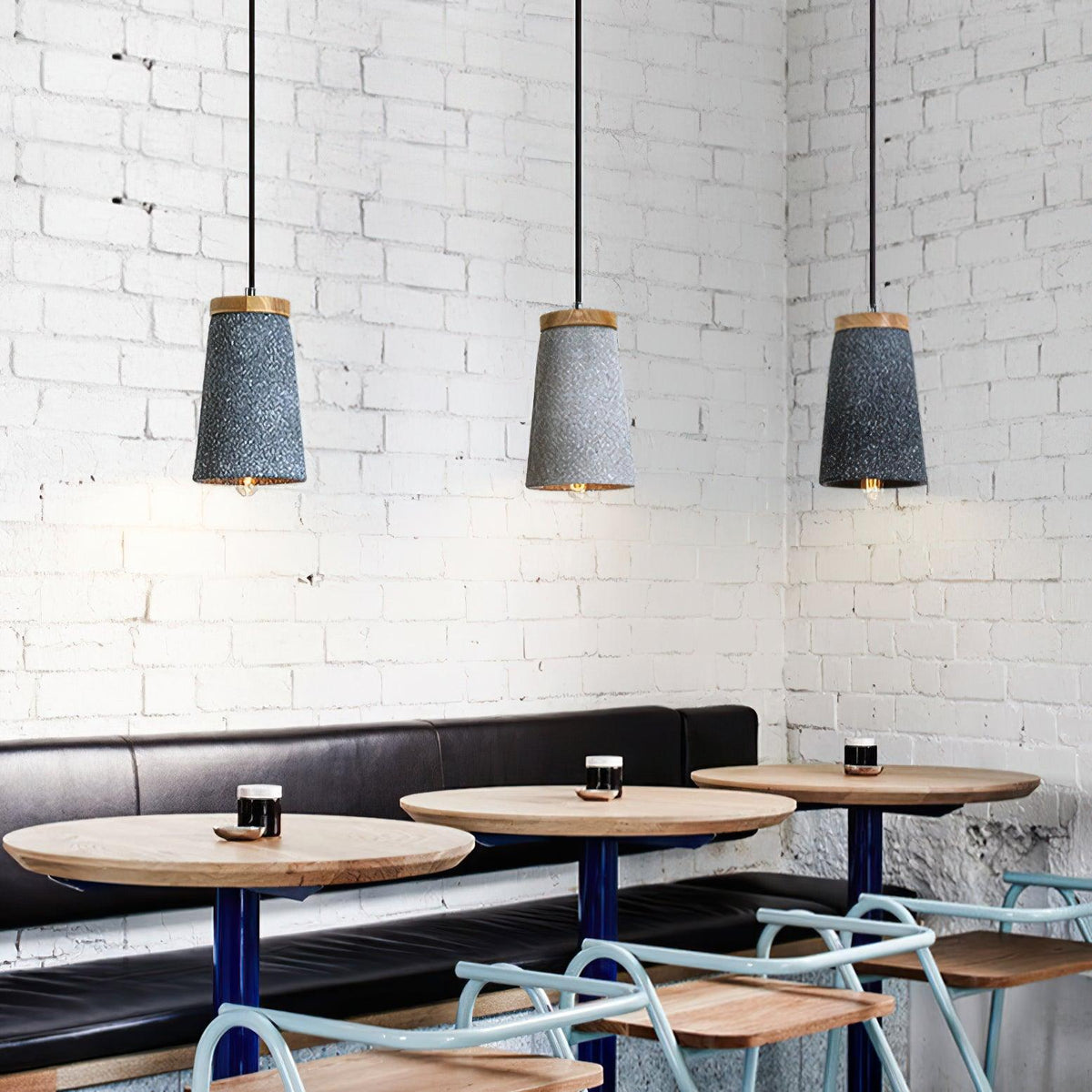 Sylinelia hanglamp van cement en hout