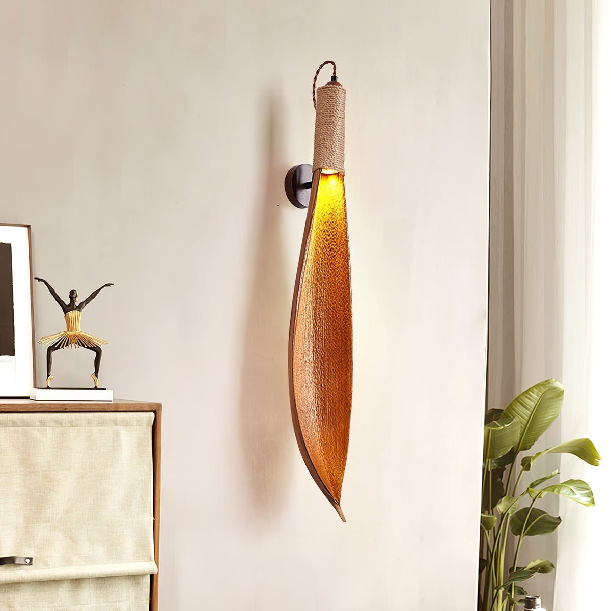 Camarila Creativiteit Bloemblaadje wandlamp
