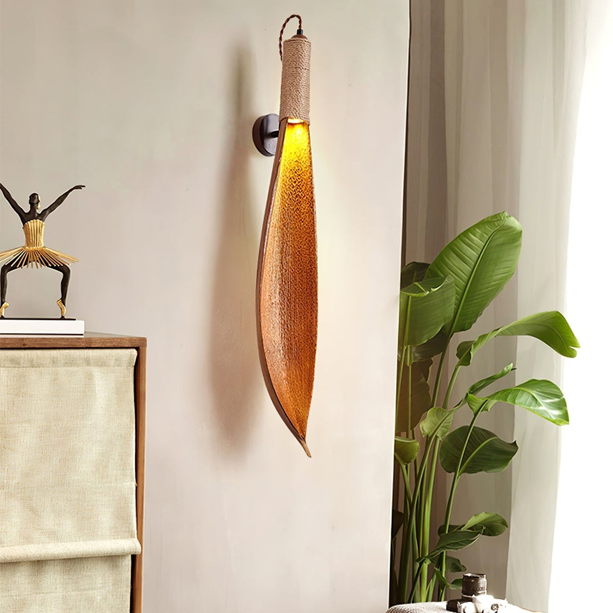 Camarila Creativiteit Bloemblaadje wandlamp