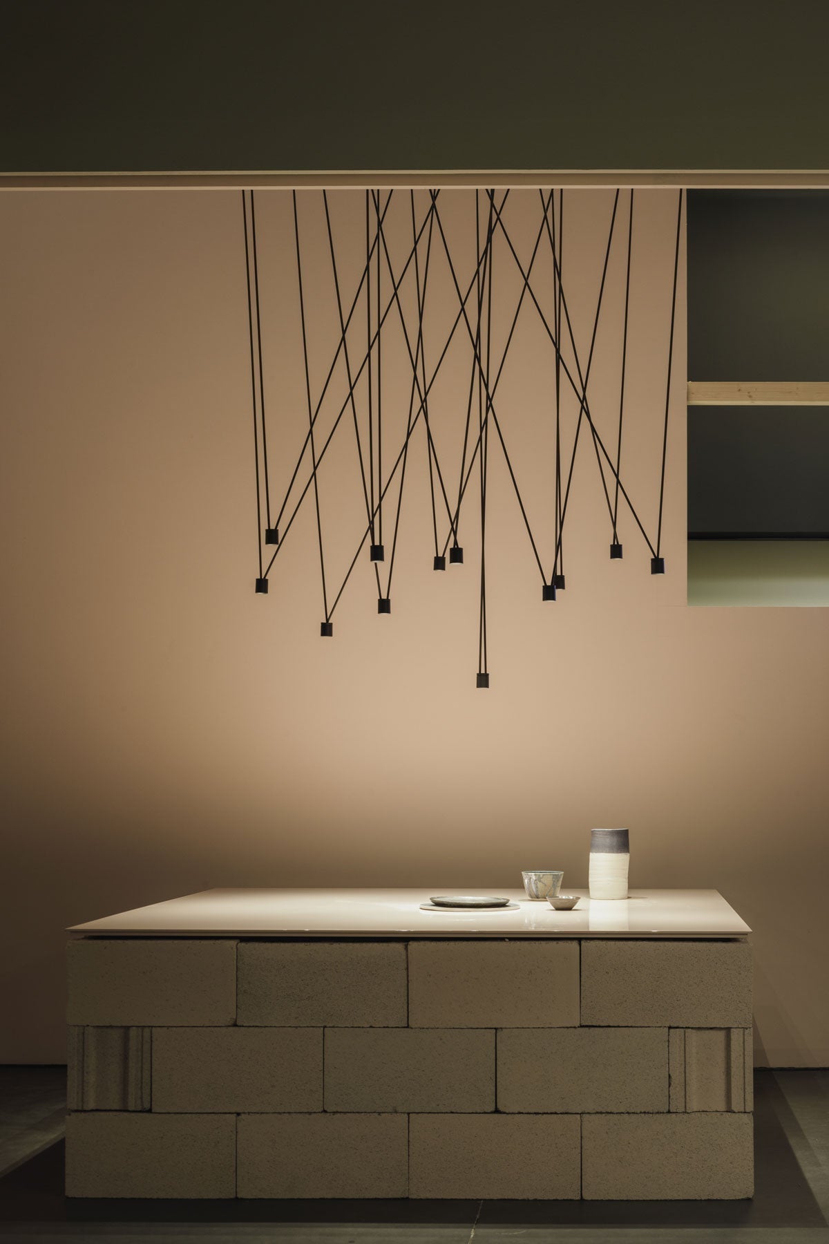Miriira hanglamp collectie met slanke kabels