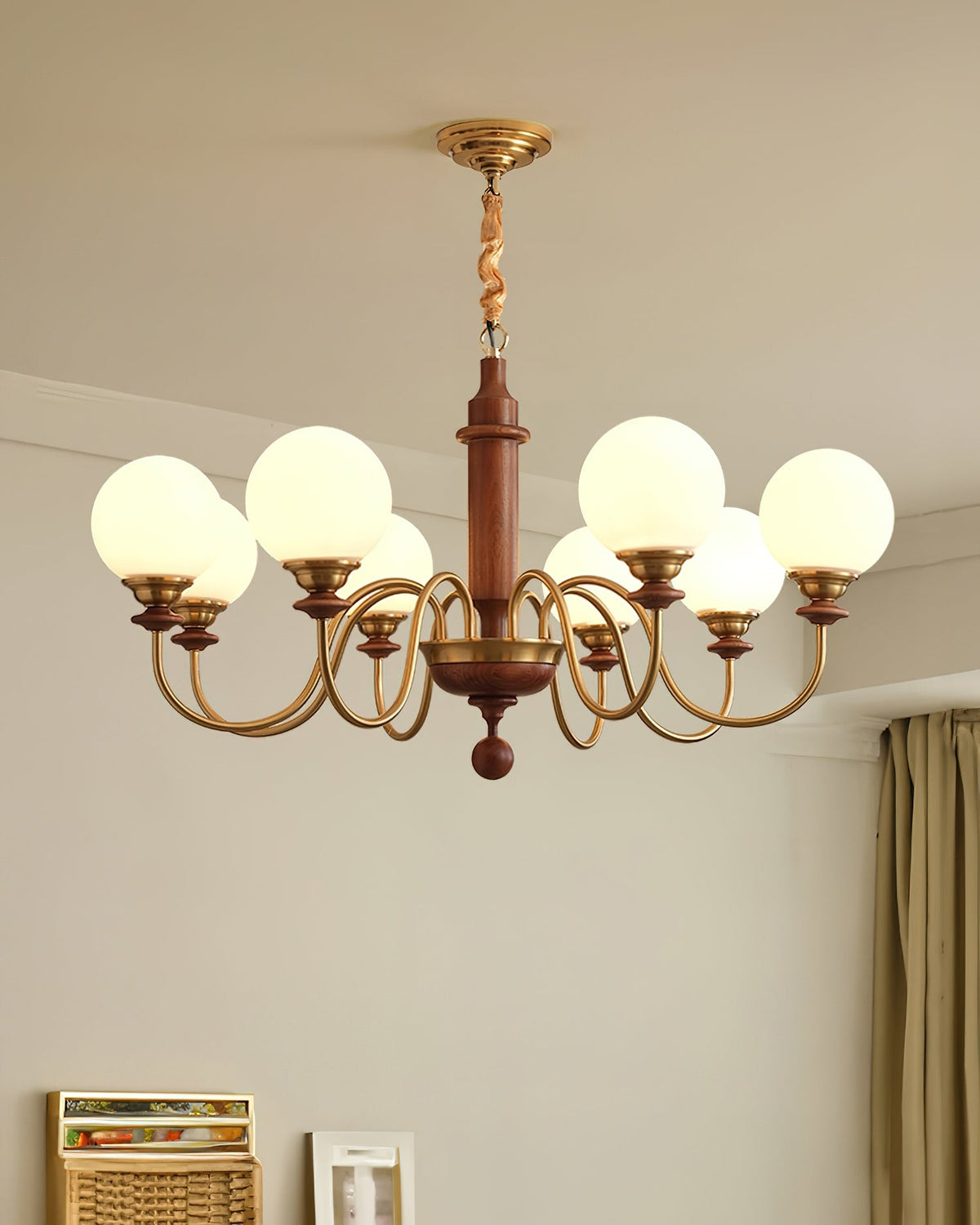 Celoira Vintage messing kroonluchter met matglas bolvormige kapjes