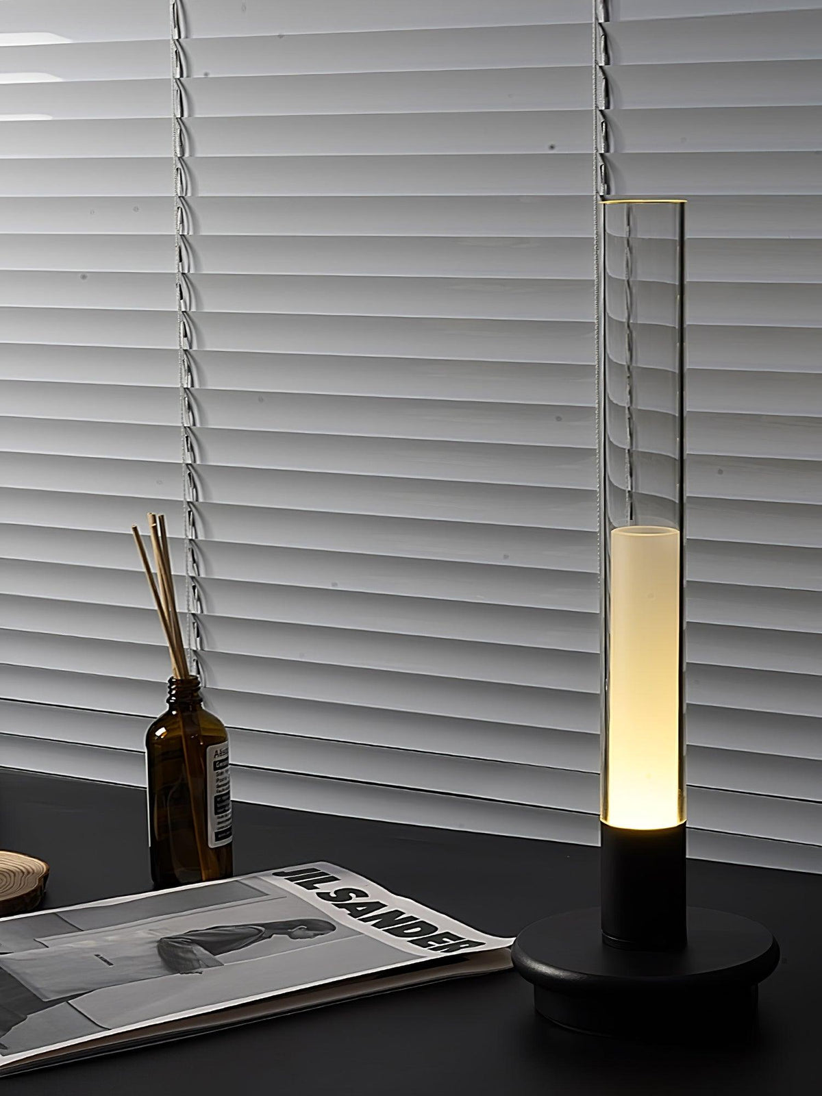 Tevi Acryl minimalistisch tafellamp
