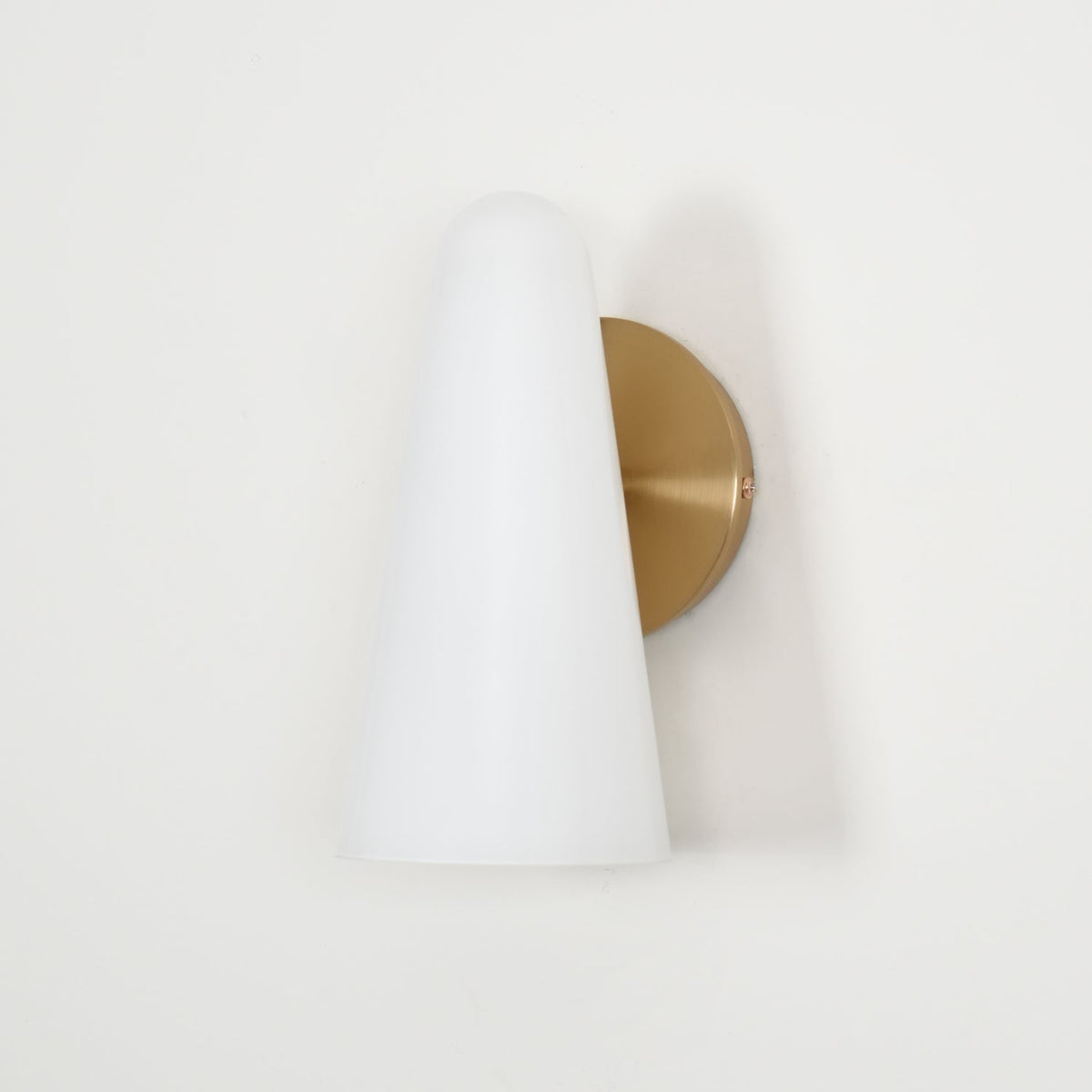 Lioririella Conical glas wandlamp