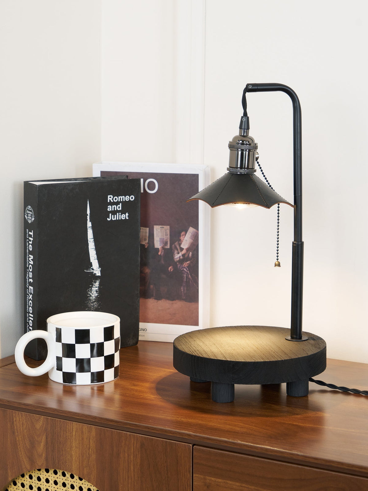 Christian Moderne tafellamp van hout