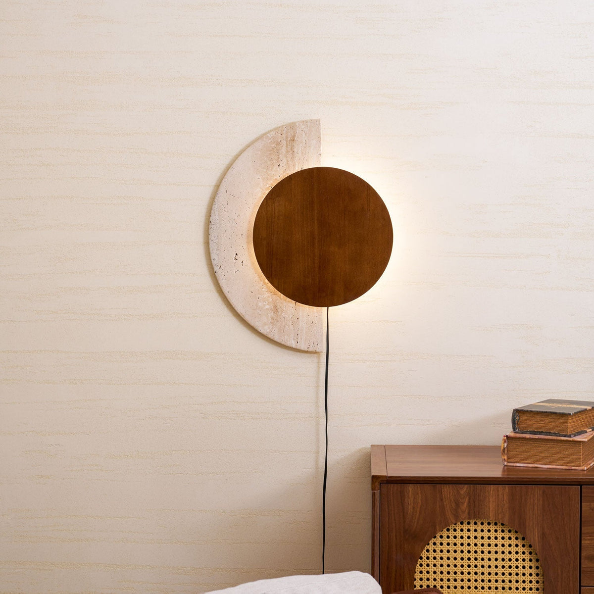 Crescent Halo wandlamp met stekker