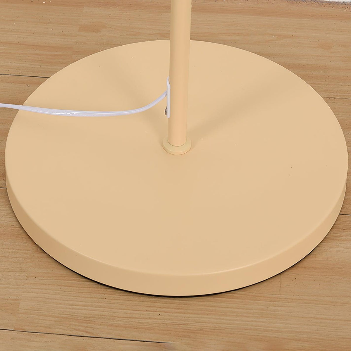 Fyrel minimalistisch vloerlamp van textiel in crème en lichtgeel