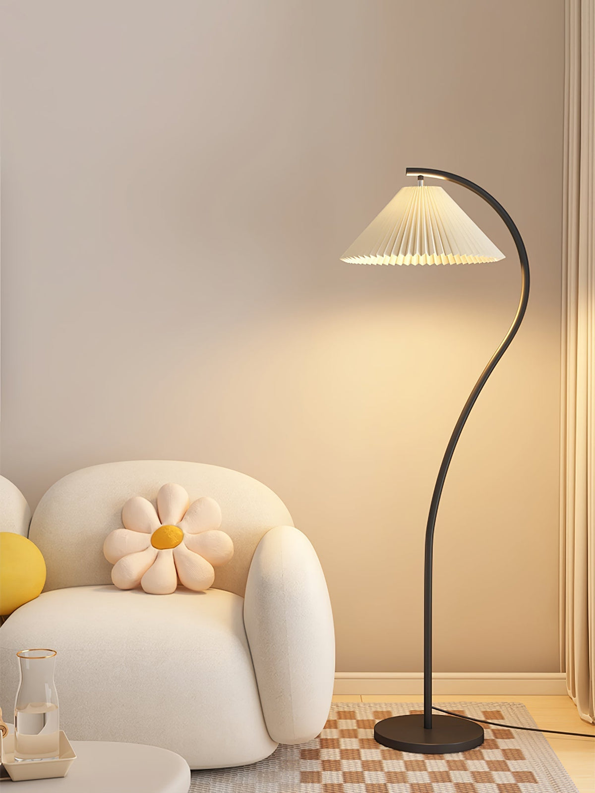 Fyrel minimalistisch vloerlamp van textiel in crème en lichtgeel