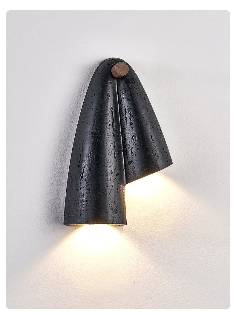 Kora Moderne wandlamp van zwart travertin