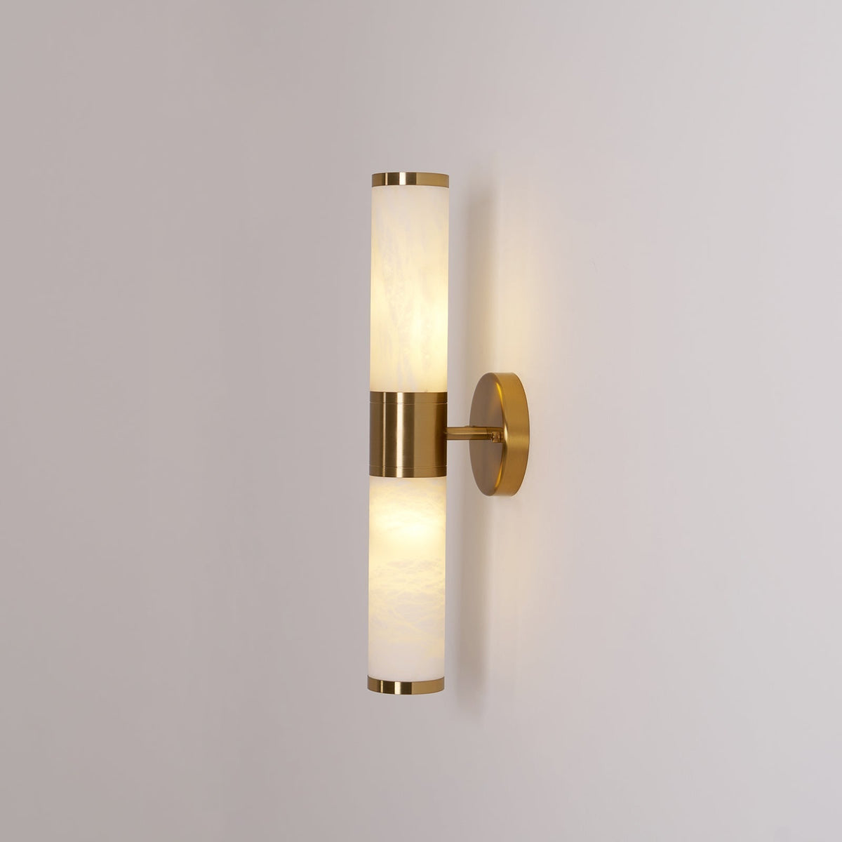 Lucian wandlamp van albast
