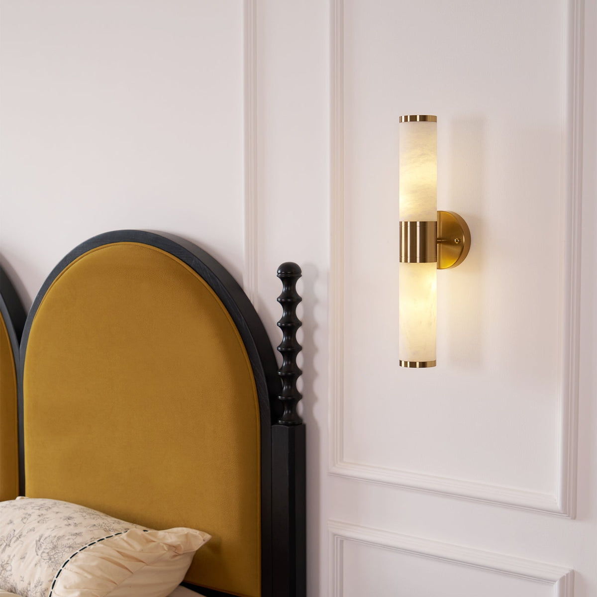 Tira Minimalistische wandlamp van albast