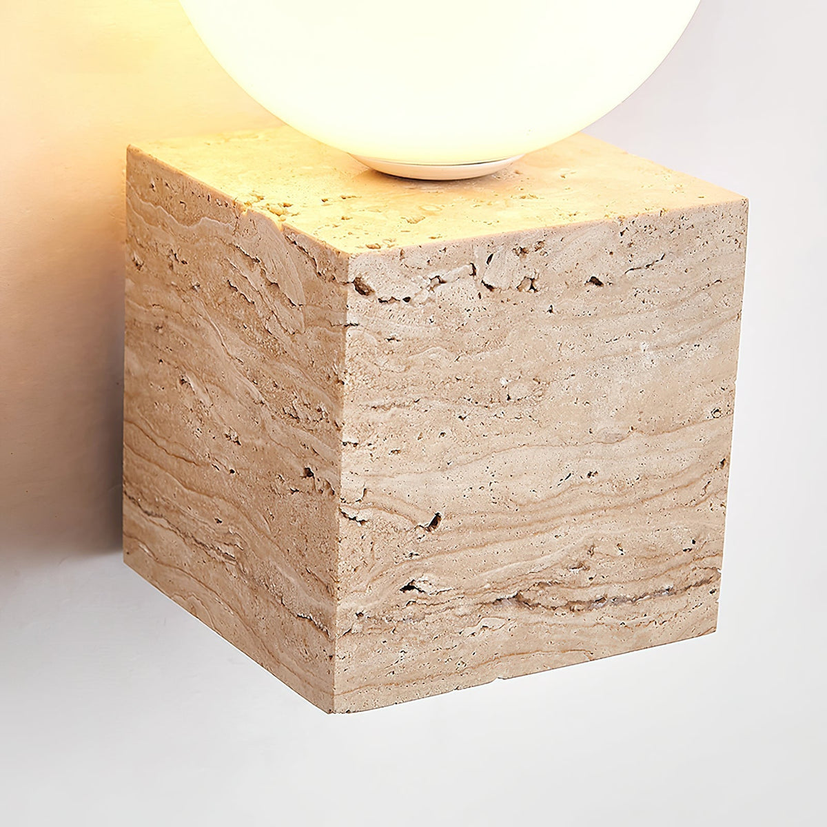 Eurlaean Cube-Base travertin wandlamp