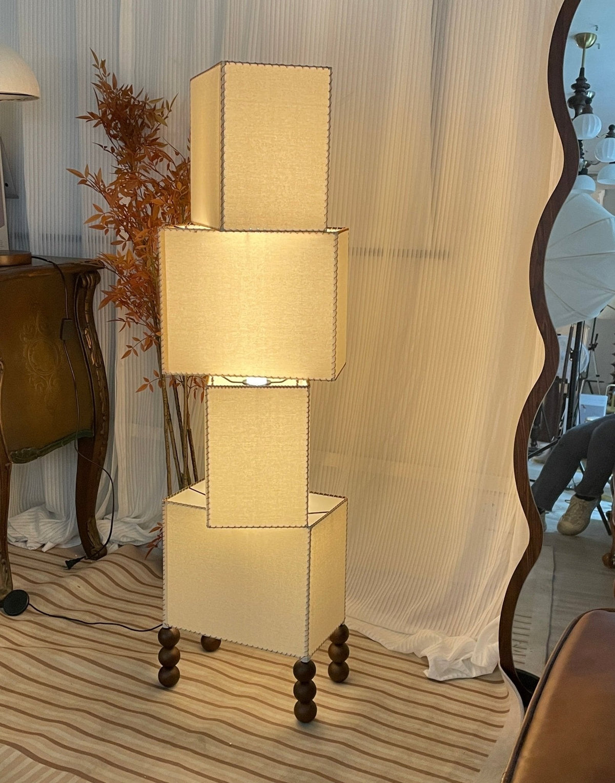 Kian Moderne vloerlamp van textiel