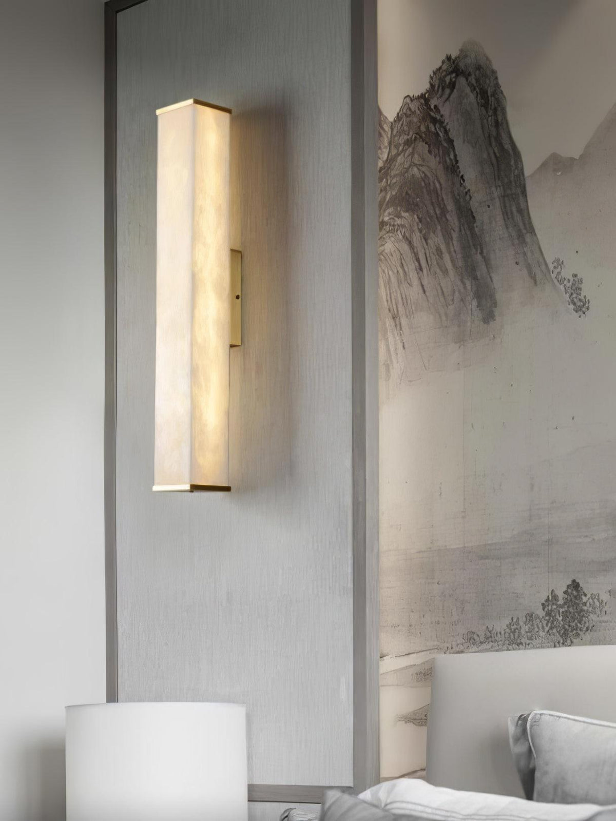 Vithaira albasten wandlamp