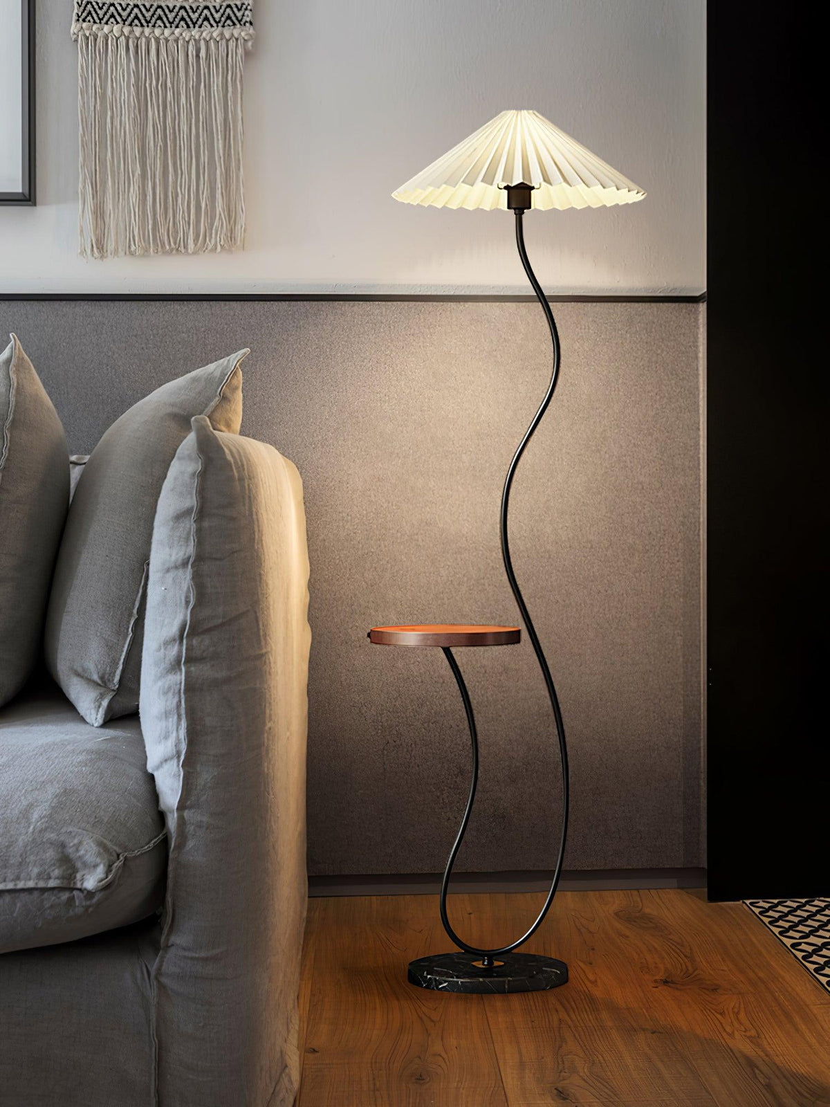 Ghel Minimalistische vloerlamp van hout